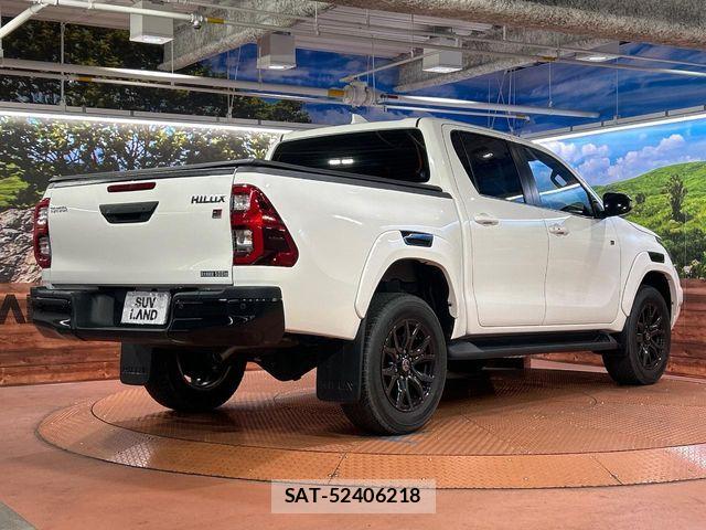 Toyota HILUX 2023-08 8130503-17