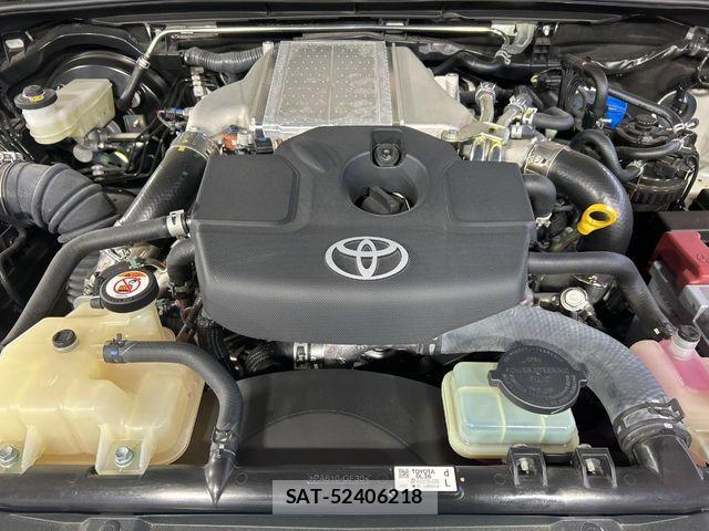 Toyota HILUX 2023-08 8130503-18