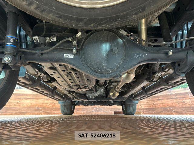 Toyota HILUX 2023-08 8130503-19