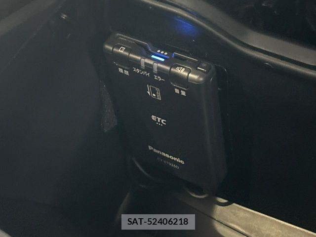 Toyota HILUX 2023-08 8130503-7