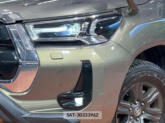 Toyota HILUX 2022-12 8130504-11