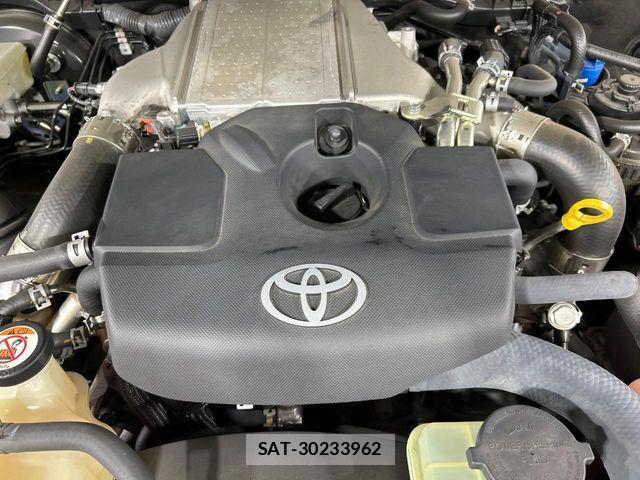 Toyota HILUX 2022-12 8130504-17
