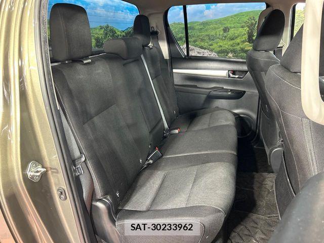 Toyota HILUX 2022-12 8130504-8