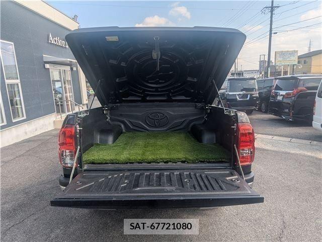 Toyota HILUX 2018-09 8130512-9