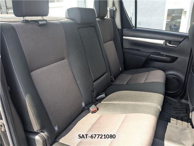 Toyota HILUX 2018-09 8130512-12