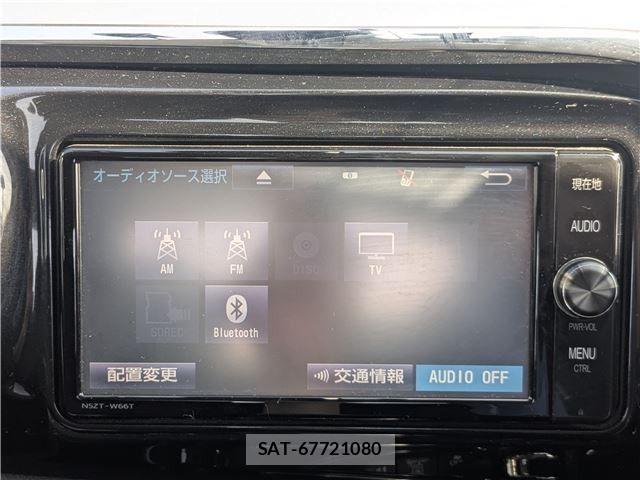 Toyota HILUX 2018-09 8130512-23