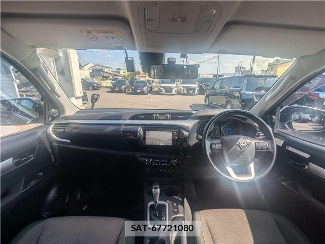 Toyota HILUX 2018-09 8130512-2