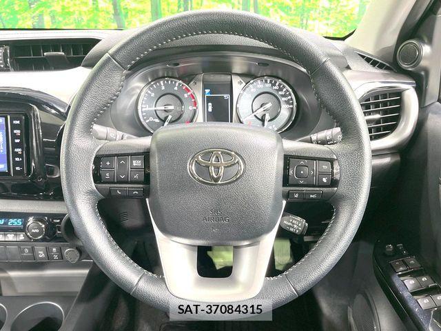 Toyota HILUX 2021-04 8130509-11