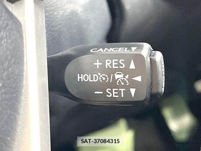 Toyota HILUX 2021-04 8130509-4