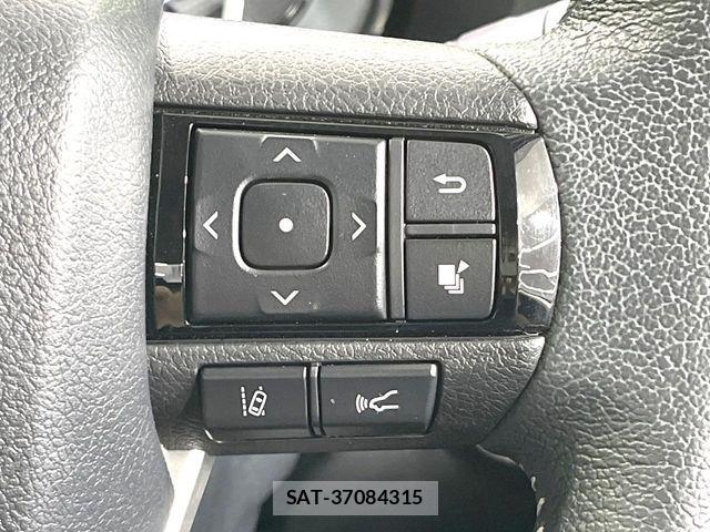 Toyota HILUX 2021-04 8130509-5