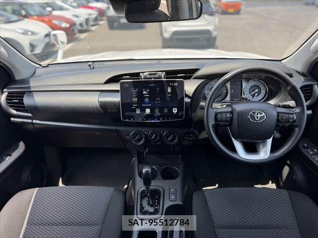 Toyota HILUX 2023-07 8145893-1