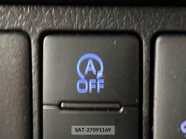 Toyota HILUX 2022-04 8145891-8