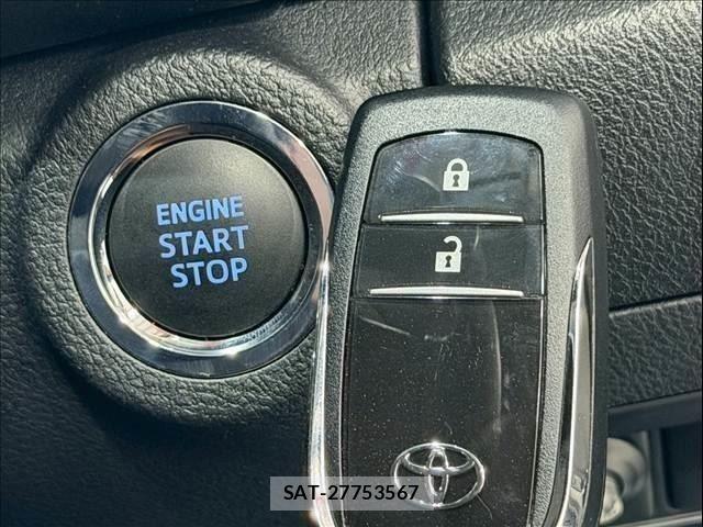 Toyota HILUX 2023-07 8158558-16