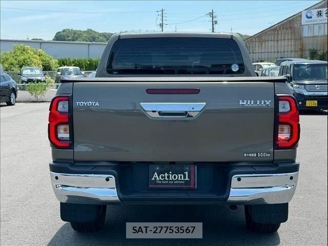 Toyota HILUX 2023-07 8158558-3
