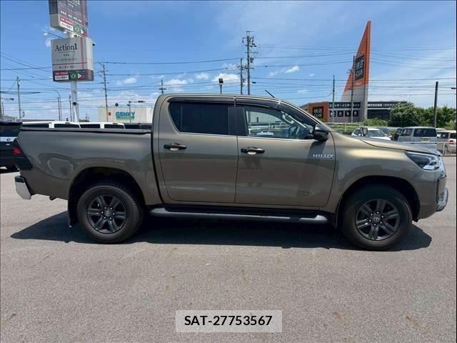 Toyota HILUX 2023-07 8158558-5