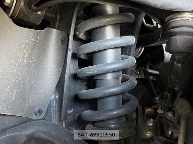 Toyota HILUX 2022-08 8207850-10