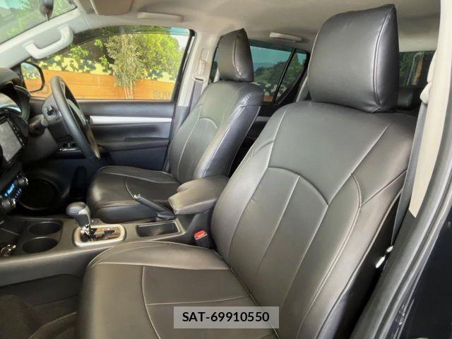 Toyota HILUX 2022-08 8207850-14