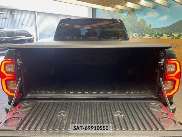 Toyota HILUX 2022-08 8207850-7