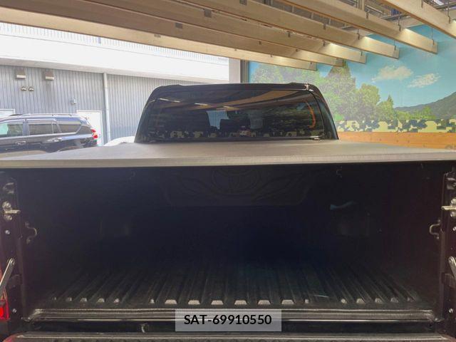 Toyota HILUX 2022-08 8207850-8