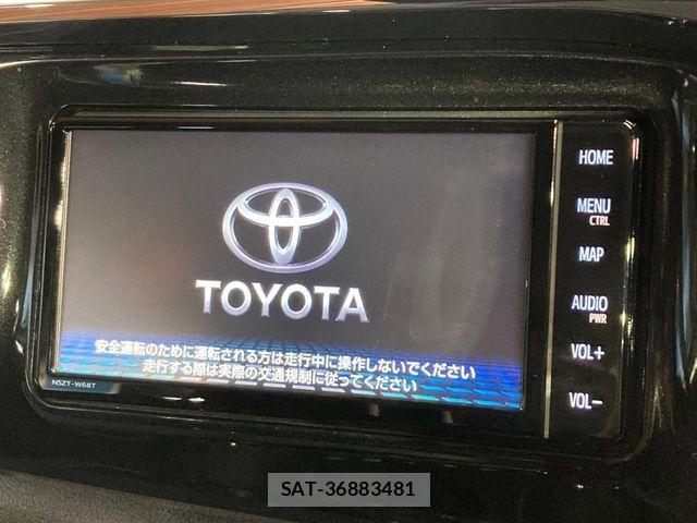 Toyota HILUX 2022-08 8207849-2