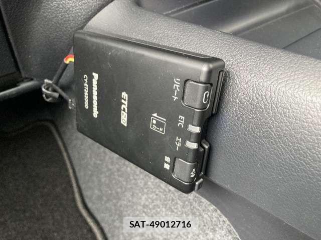 Toyota HILUX 2023-12 8207846-12