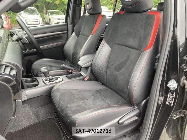 Toyota HILUX 2023-12 8207846-15