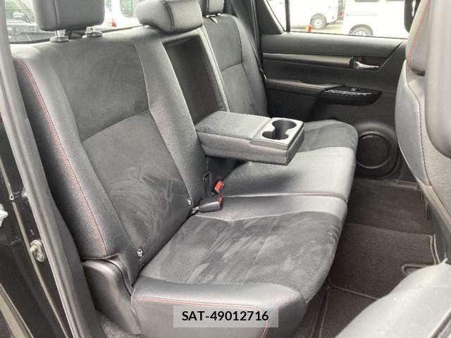 Toyota HILUX 2023-12 8207846-17