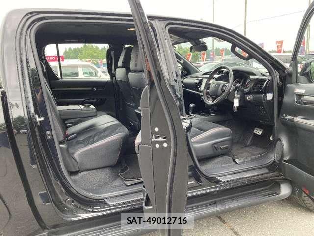 Toyota HILUX 2023-12 8207846-18