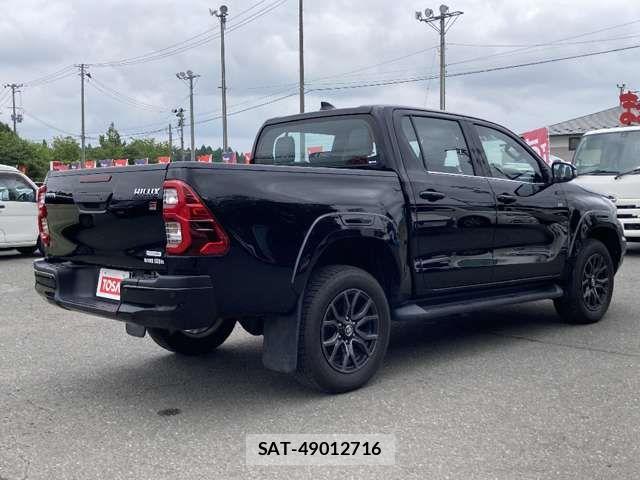 Toyota HILUX 2023-12 8207846-3