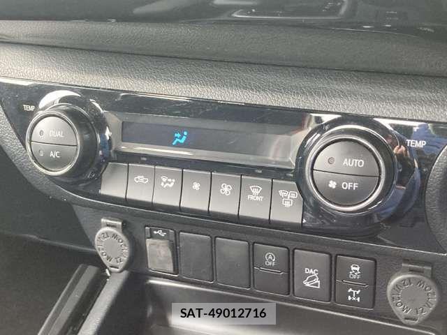 Toyota HILUX 2023-12 8207846-8