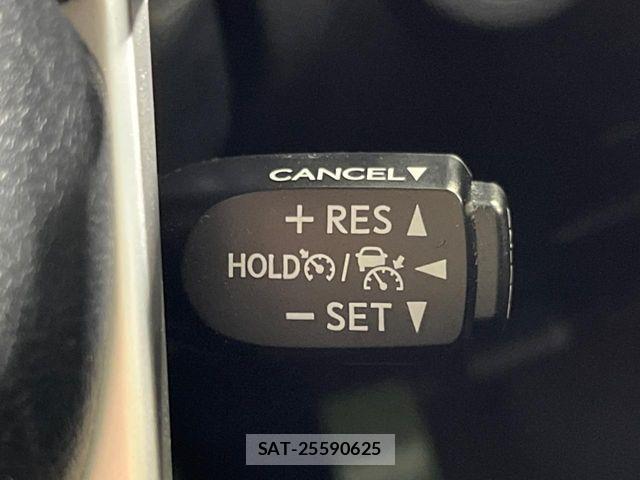 Toyota HILUX 2023-03 8207847-5