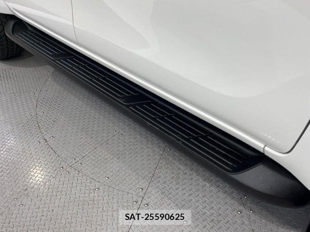 Toyota HILUX 2023-03 8207847-7