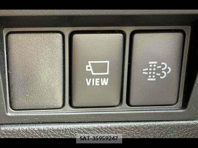 Toyota HILUX 2023-06 8230320-26