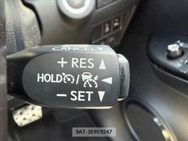 Toyota HILUX 2023-06 8230320-6
