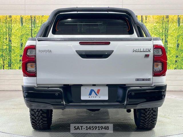 Toyota HILUX 2023-03 8230319-14