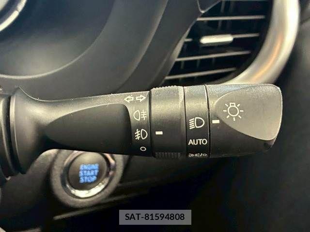 Toyota HILUX 2022-08 8245411-9