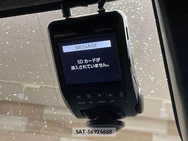 Toyota HILUX 2022-01 8245409-9