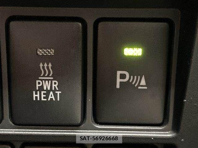 Toyota HILUX 2022-01 8245409-6