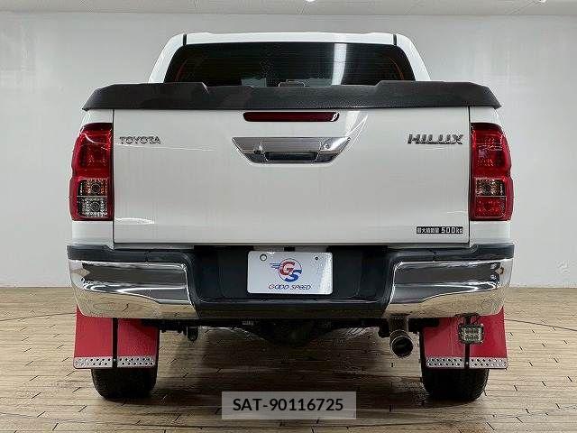 Toyota HILUX 2018-12 8245416-12
