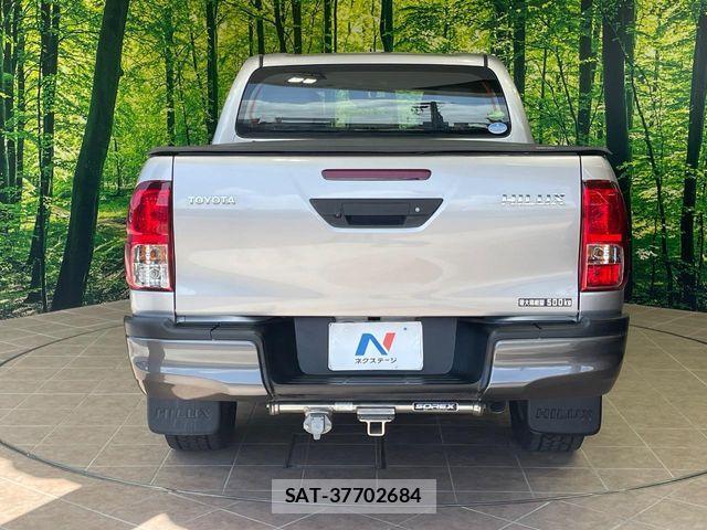 Toyota HILUX 2019-08 8245415-14