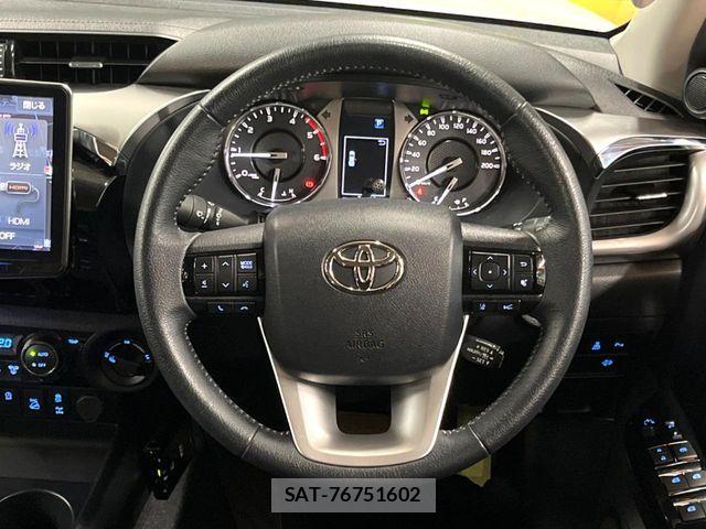 Toyota HILUX 2023-05 8245412-10