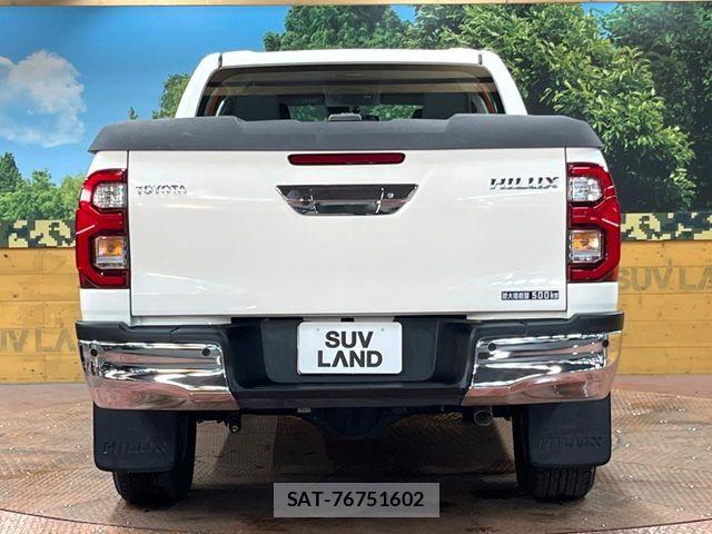 Toyota HILUX 2023-05 8245412-14