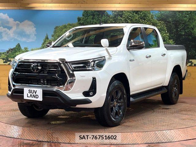Toyota HILUX 2023-05 8245412-15