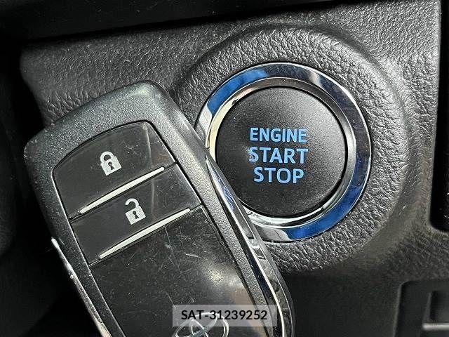 Toyota HILUX 2023-09 8245413-9