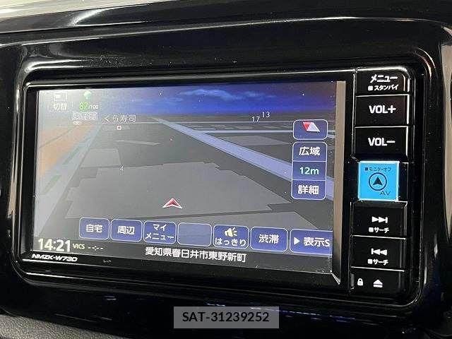 Toyota HILUX 2023-09 8245413-2
