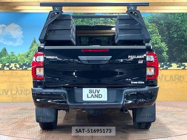 Toyota HILUX 2023-01 8245410-14