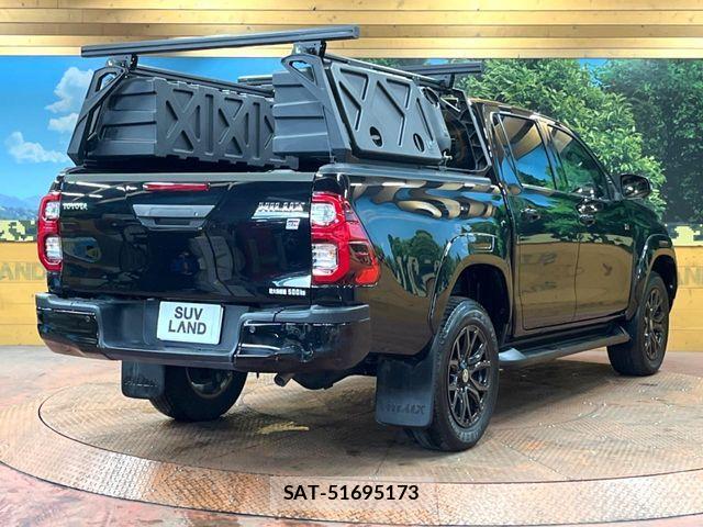 Toyota HILUX 2023-01 8245410-16