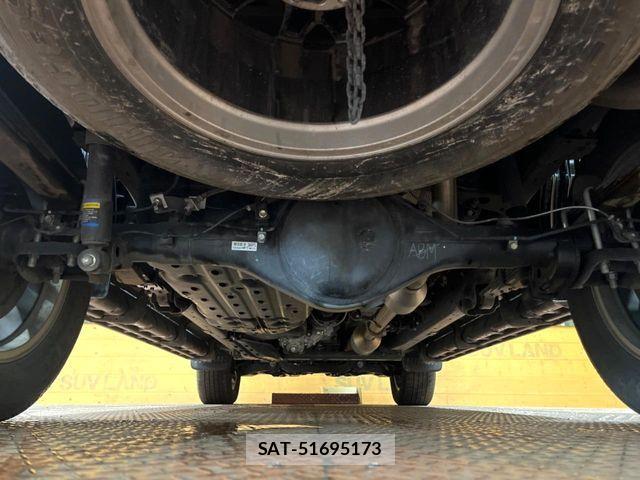 Toyota HILUX 2023-01 8245410-18