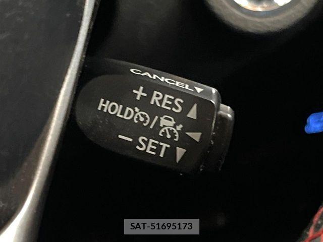 Toyota HILUX 2023-01 8245410-4