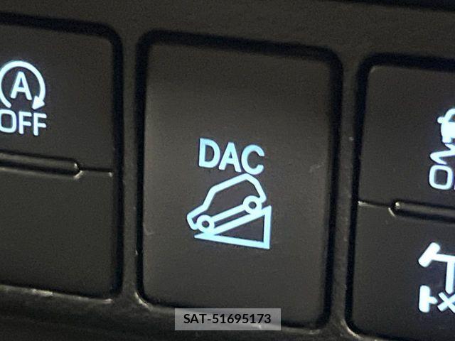 Toyota HILUX 2023-01 8245410-6